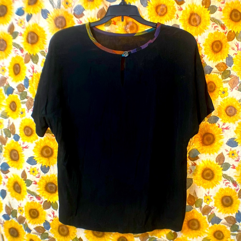 Short sleeve top By St Germain Paris